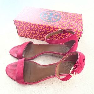 COPY - Tory Burch Sandals in red - size 10